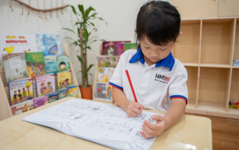 Choosing The Right Childcare Centre In Singapore Why Montessori Matters 38119